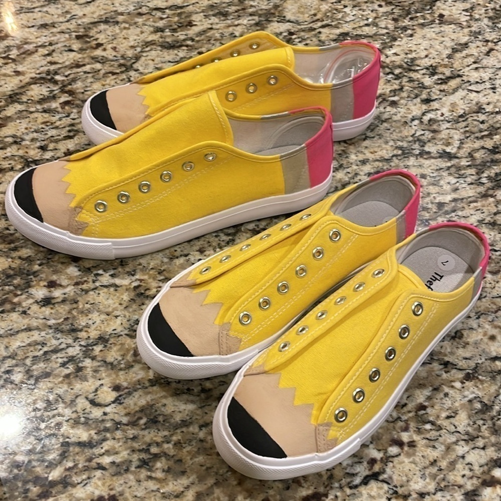 Pencil✏️Tennis shoes 💛💗Canvas Sneakers✏️ - Picture 14 of 16